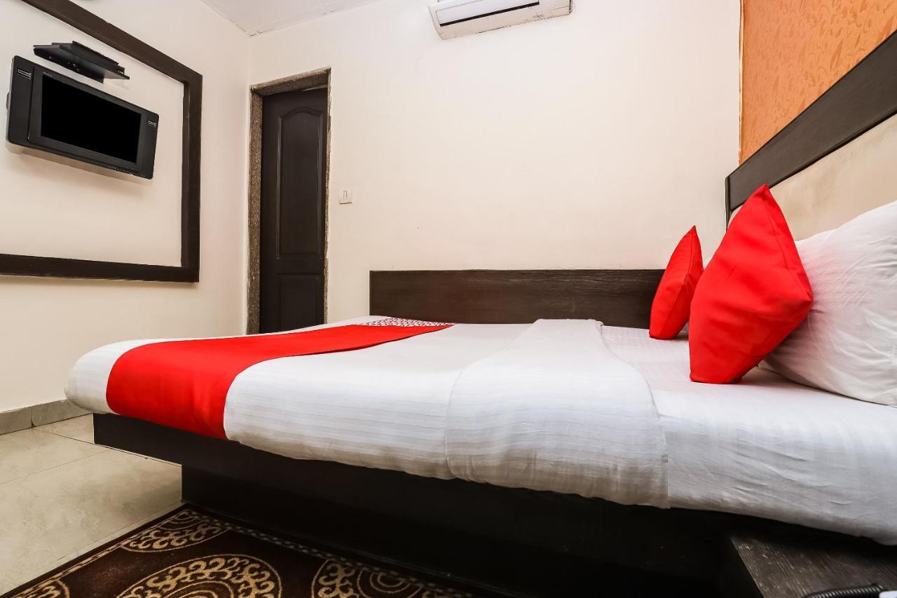 OYO 6317 Hotel Shiv Palace New Delhi Exterior foto